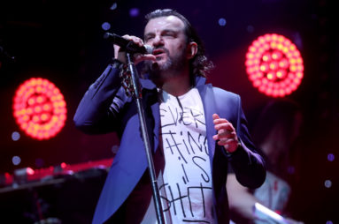 ZAISTA NAJVEĆA ŽURKA NA BALKANU: Aca Lukas sa gostima RAZVALIO punu Arenu! (FOTO, VIDEO)